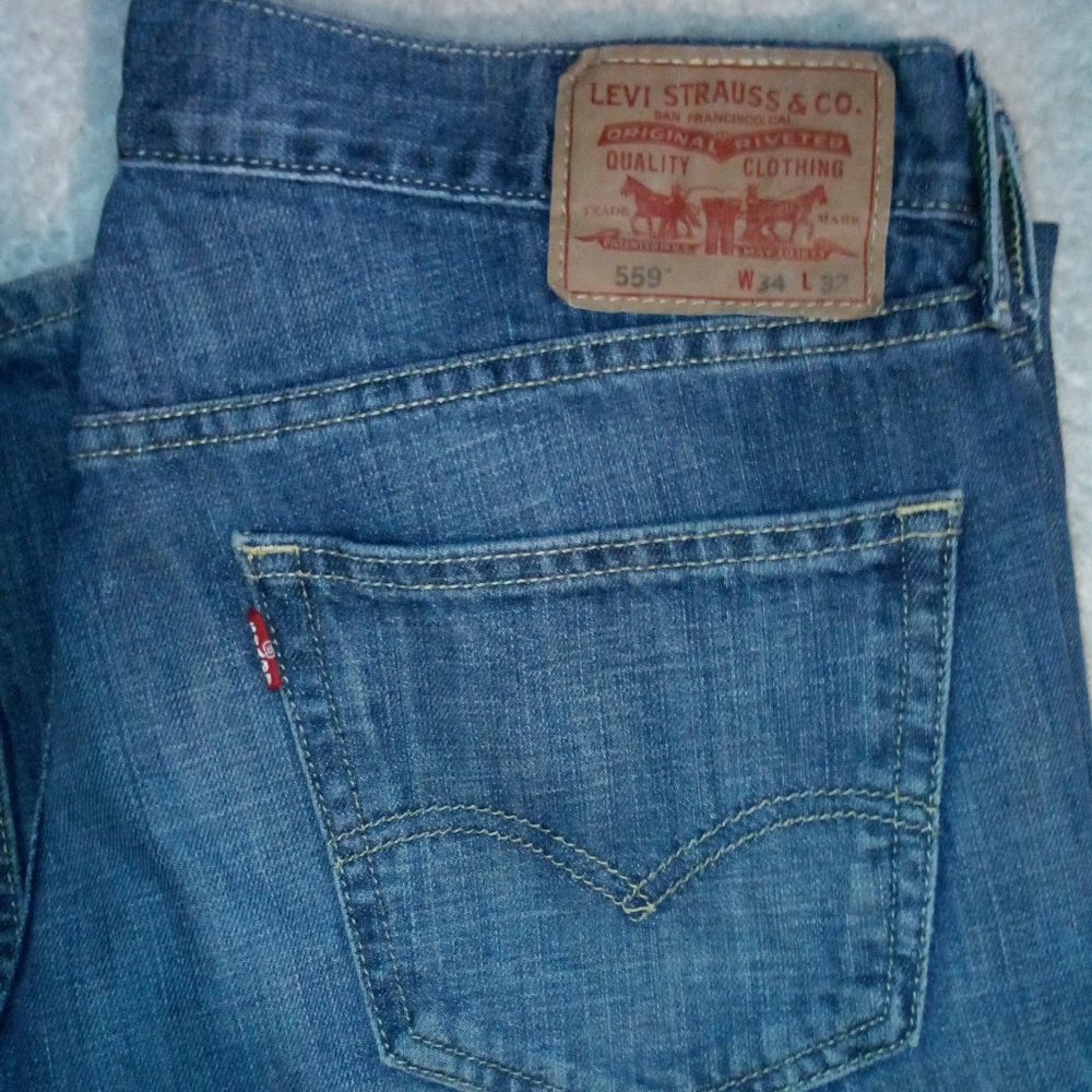 Levi's 559 Men's blue jeans